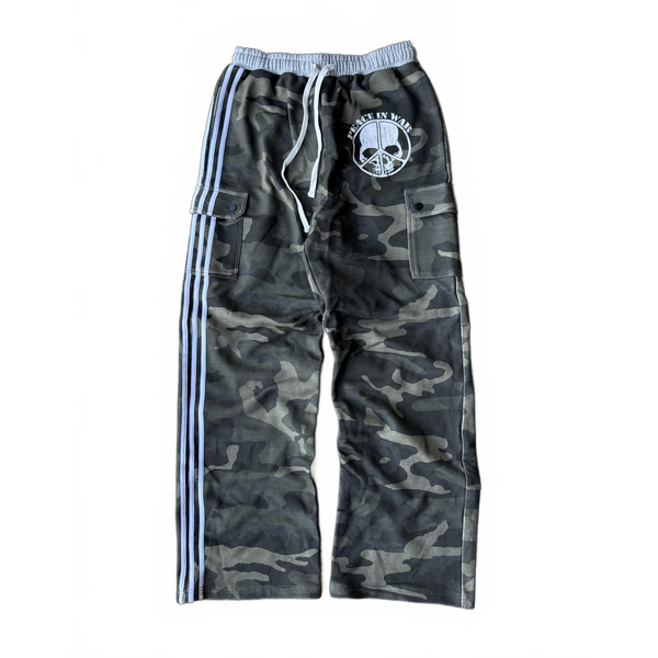 "hybrid camo" sweatpants